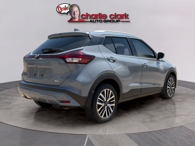 Certified 2024 Nissan Kicks SV FWD image 5