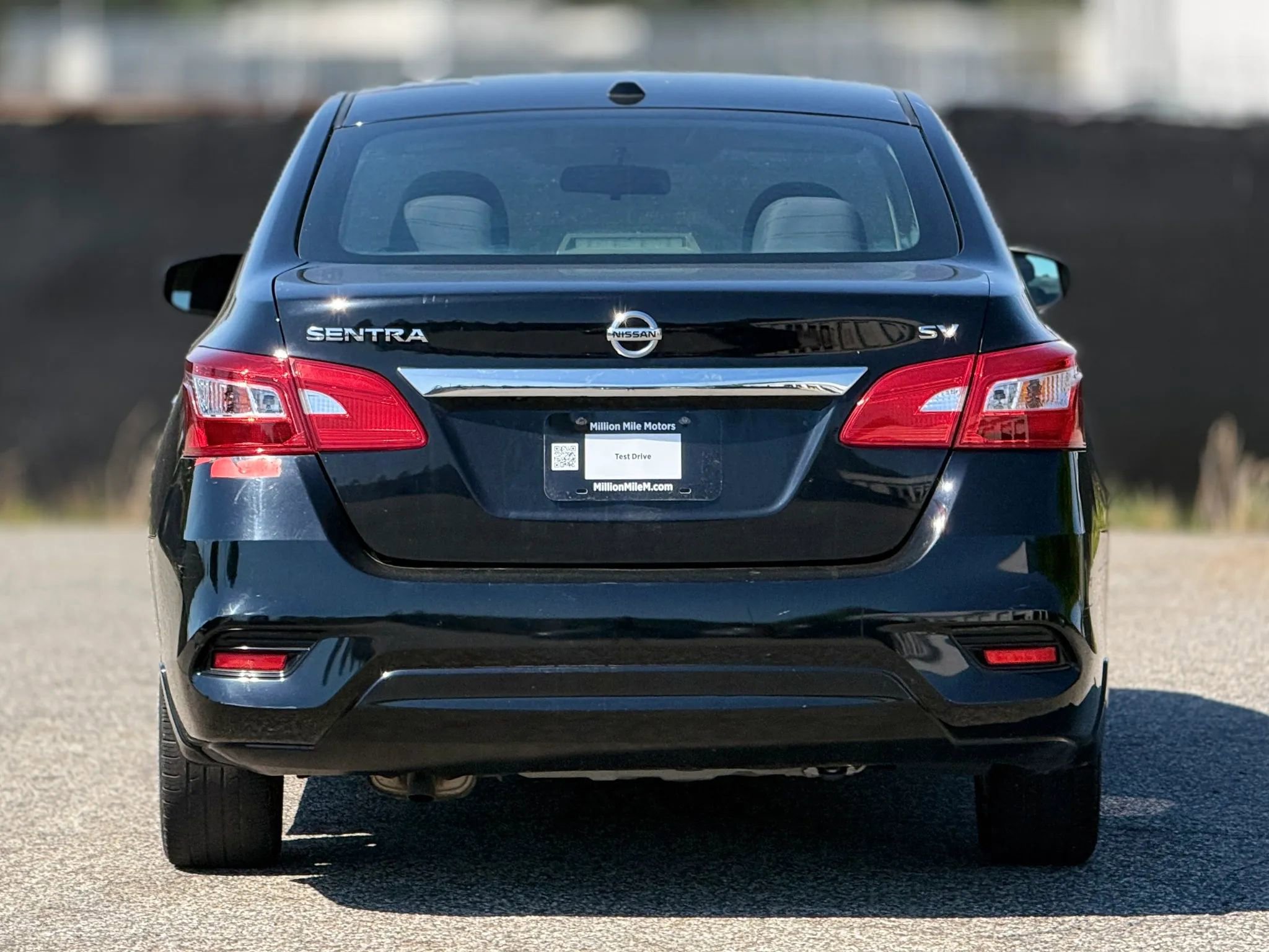 Used 2018 Nissan Sentra SV image 4