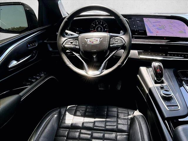 Used 2023 Cadillac Escalade ESV V AWD/4WD image 7