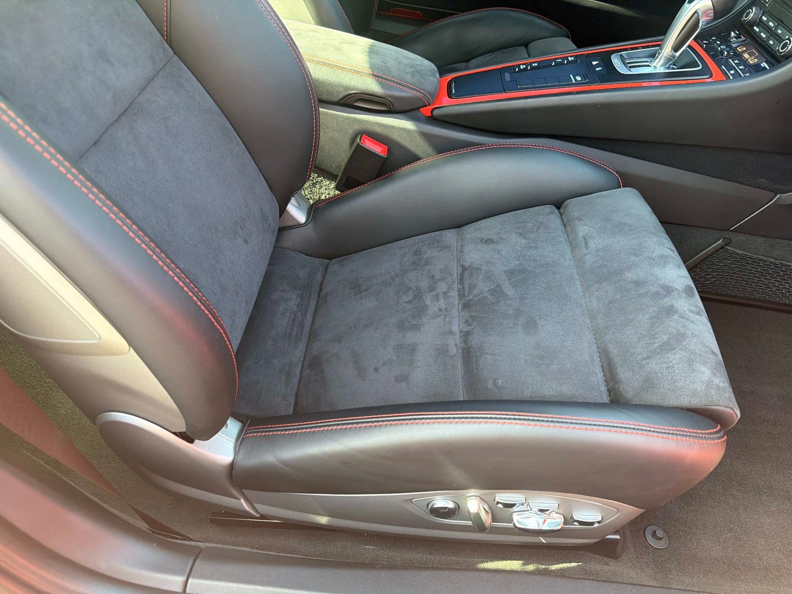 Used 2018 Porsche 911 GT3 RWD image 26
