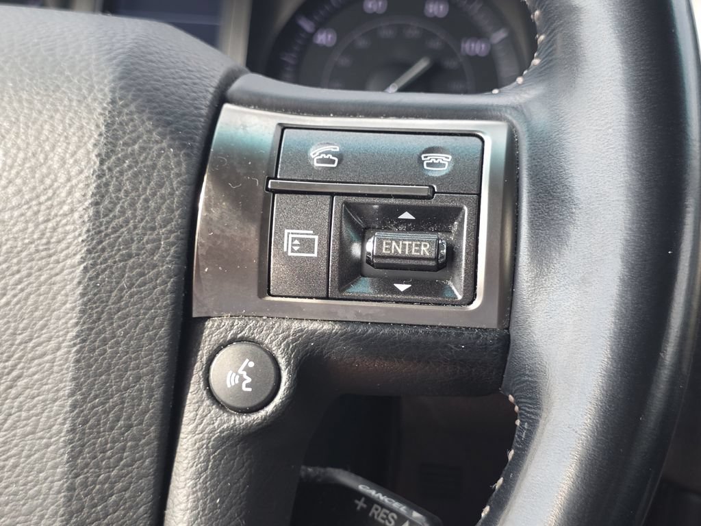 Used 2014 Lexus GX 460 w/ Premium Package AWD/4WD image 27