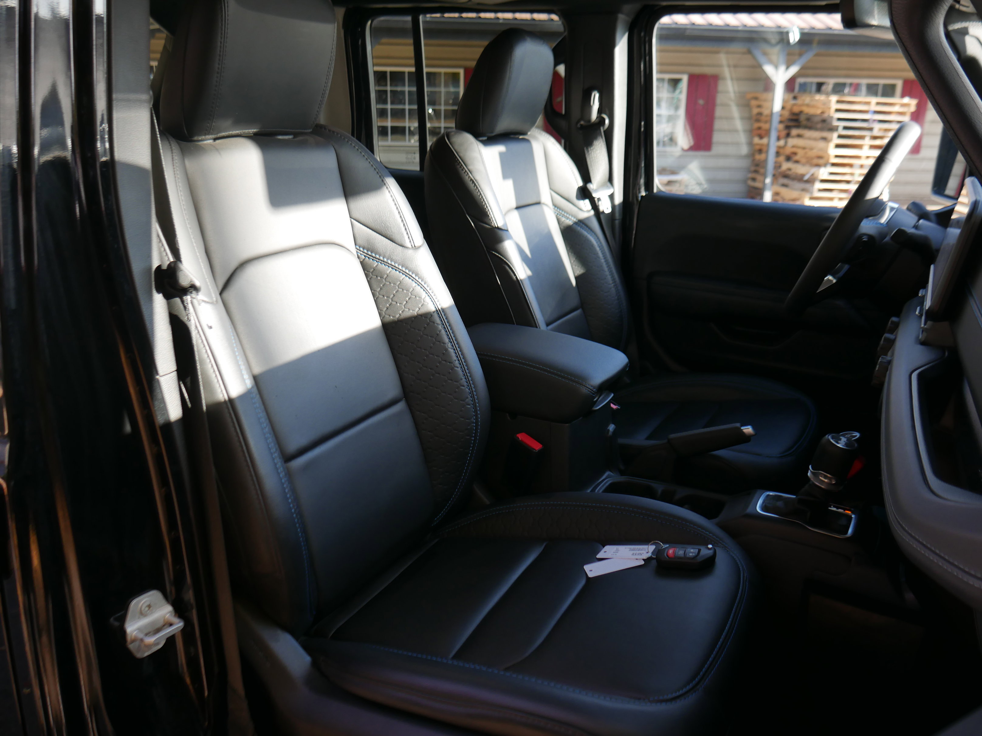 Used 2024 Jeep Wrangler High Altitude image 33