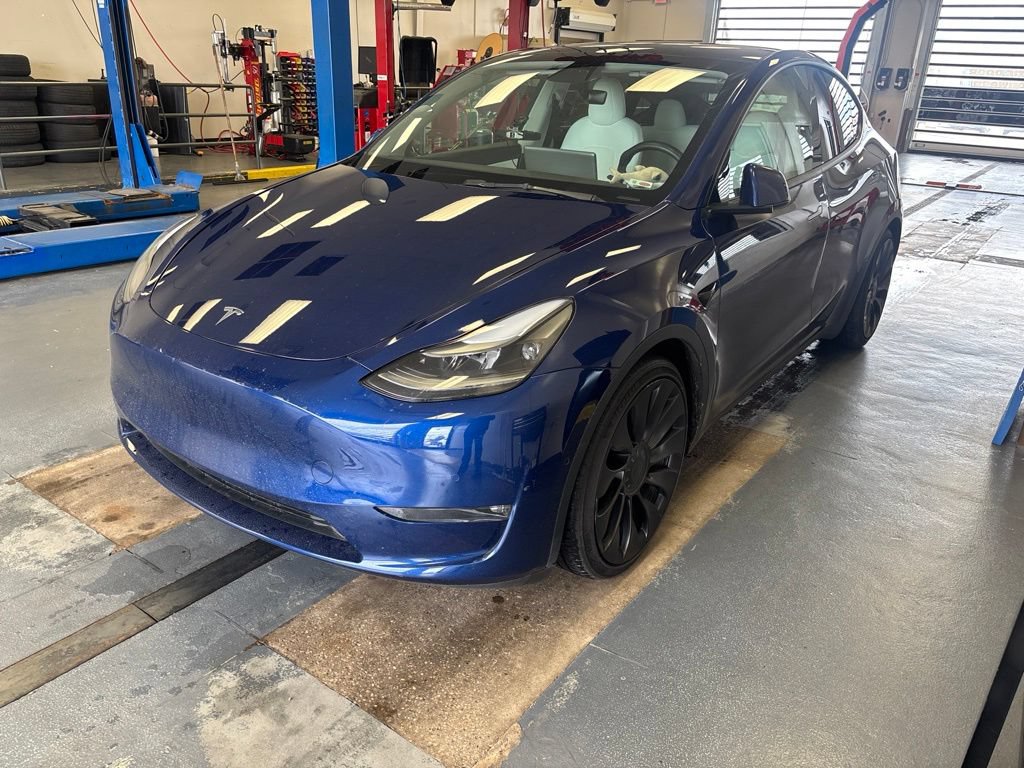 Used 2022 Tesla Model Y Performance AWD/4WD image 2