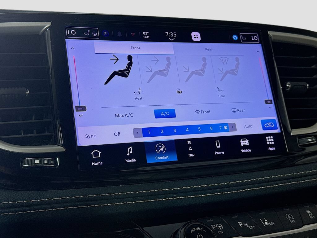 Used 2021 Chrysler Pacifica Touring-L w/ Premium & Safety Sphere Group FWD image 19