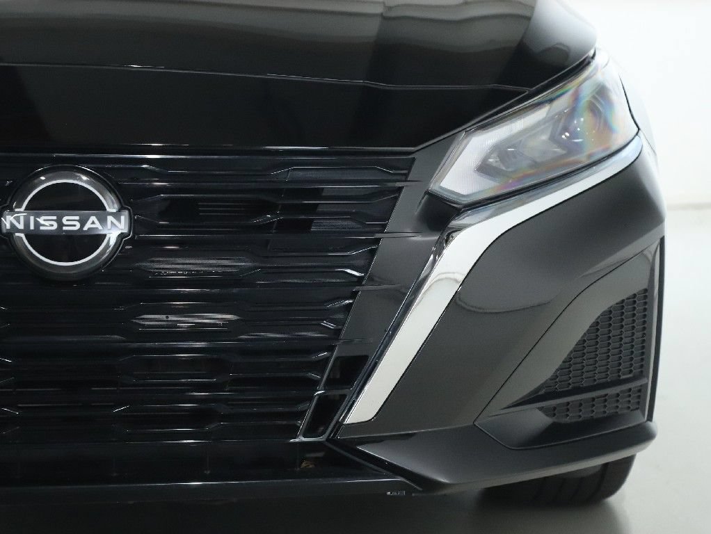 Used 2023 Nissan Altima 2.5 S FWD image 8