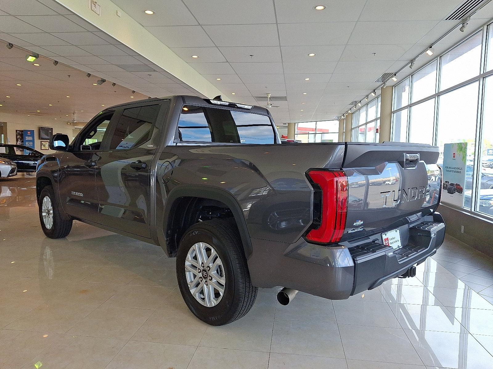 Used 2025 Toyota Tundra SR5 AWD/4WD image 6