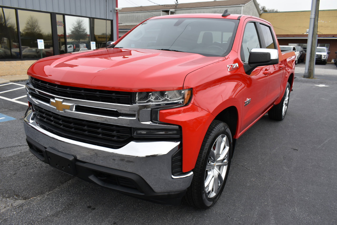 Used 2019 Chevrolet Silverado 1500 LT w/ Texas Edition image 2