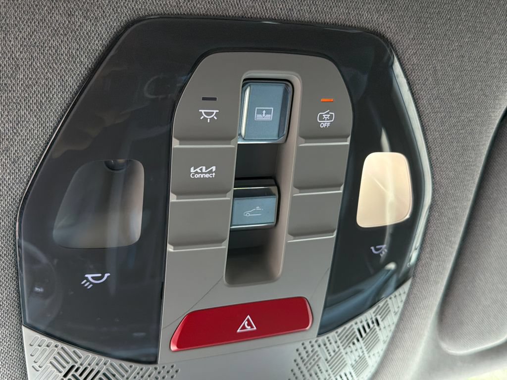 Certified 2024 Kia EV9 Wind AWD/4WD image 34