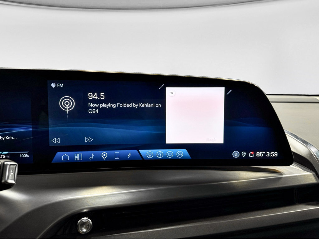 Used 2026 Cadillac Vistiq Platinum w/ LPO, Floor Liner Package AWD/4WD image 11
