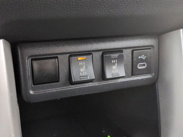 Used 2023 Toyota Corolla Cross XLE image 20