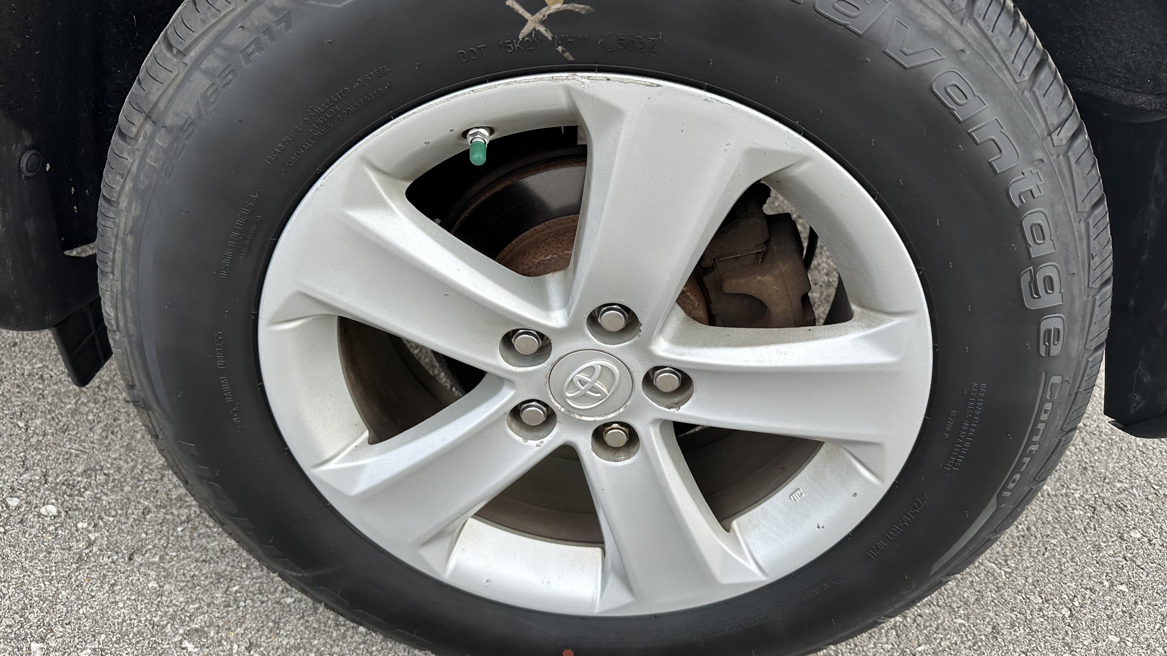 Used 2014 Toyota RAV4 XLE AWD/4WD image 12
