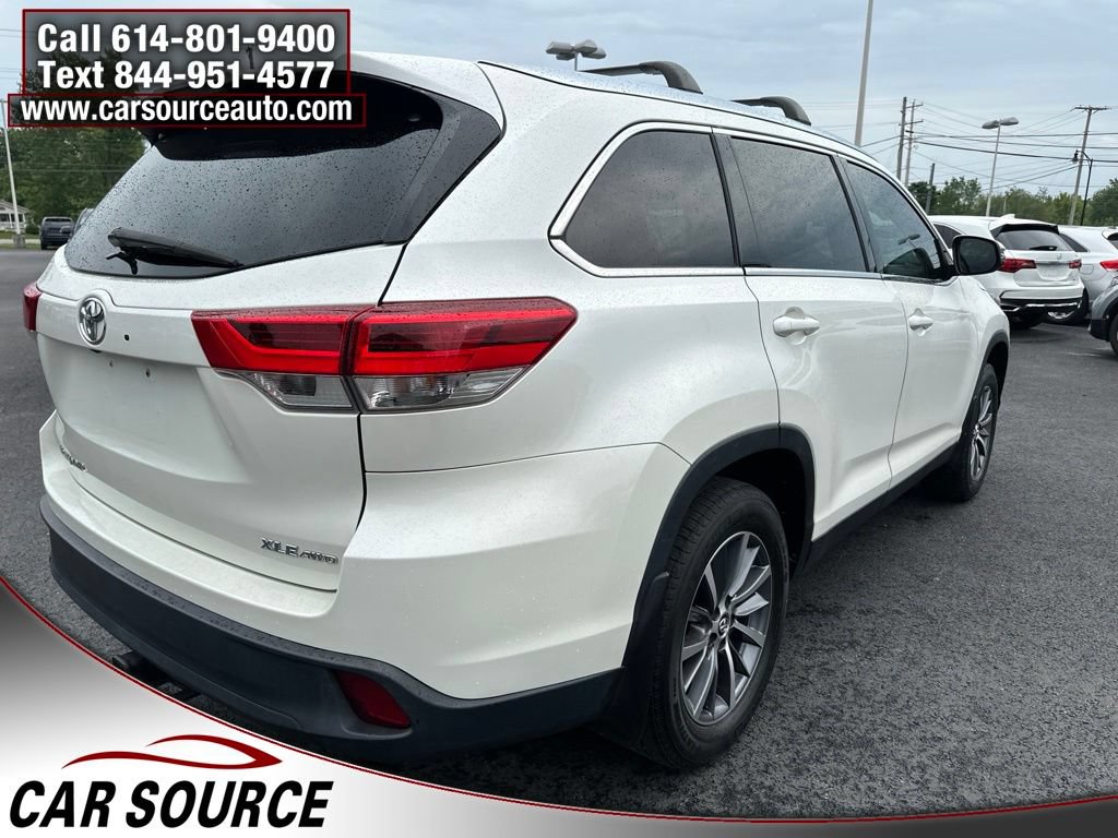 Used 2019 Toyota Highlander XLE AWD/4WD image 5