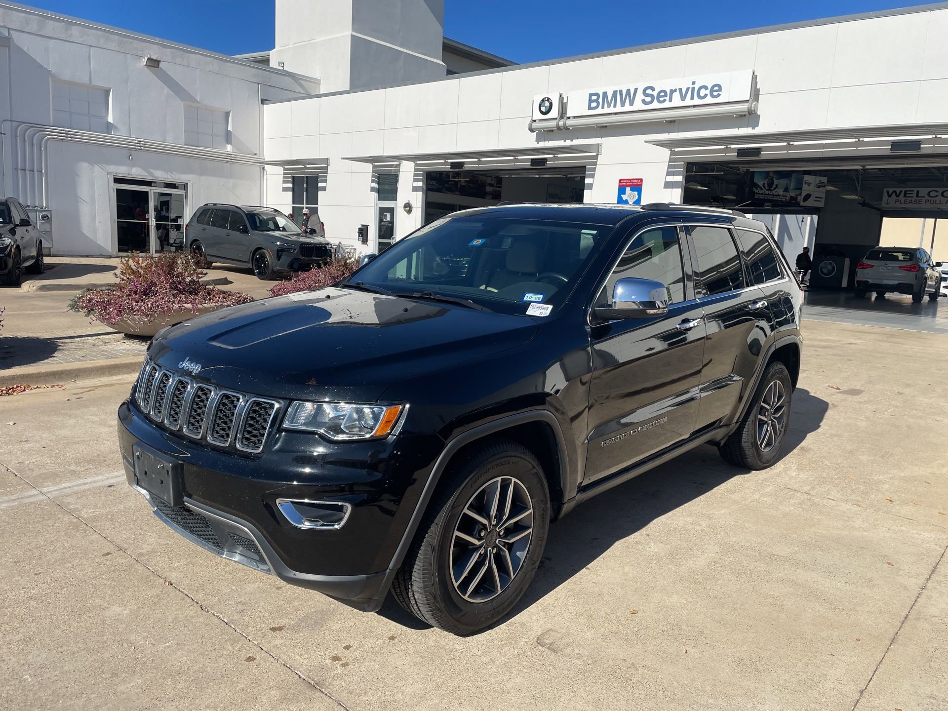 Used 2021 Jeep Grand Cherokee Limited image 1