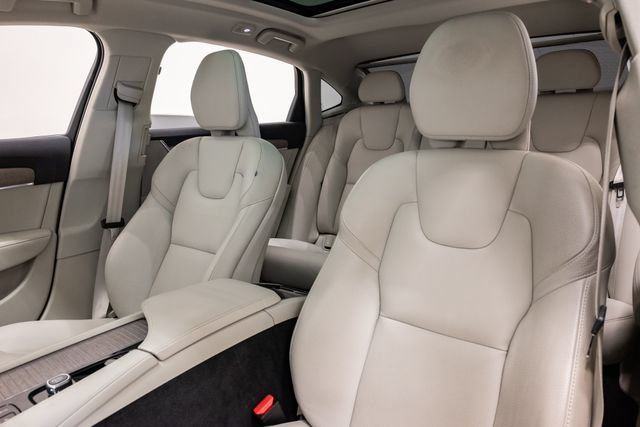 Used 2023 Volvo S90 B6 Plus AWD/4WD image 11