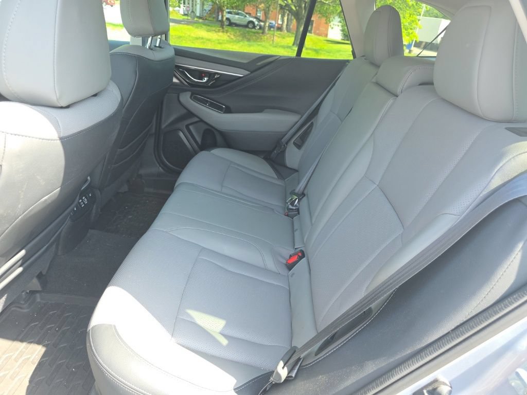 Used 2023 Subaru Outback Limited AWD/4WD image 27