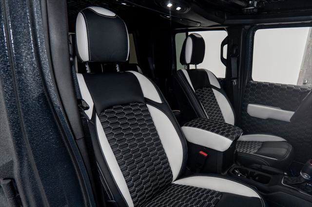 Used 2025 Jeep Gladiator Sport AWD/4WD image 15