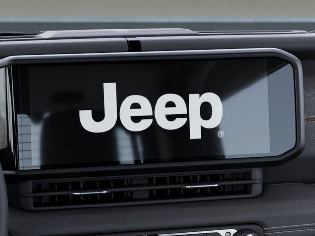 New 2027 Jeep Wrangler Unlimited Sahara AWD/4WD image 18