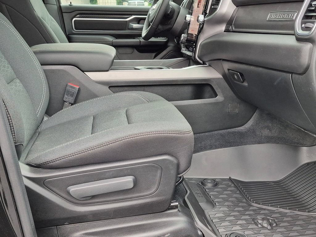 Used 2025 RAM 1500 Big Horn AWD/4WD image 26
