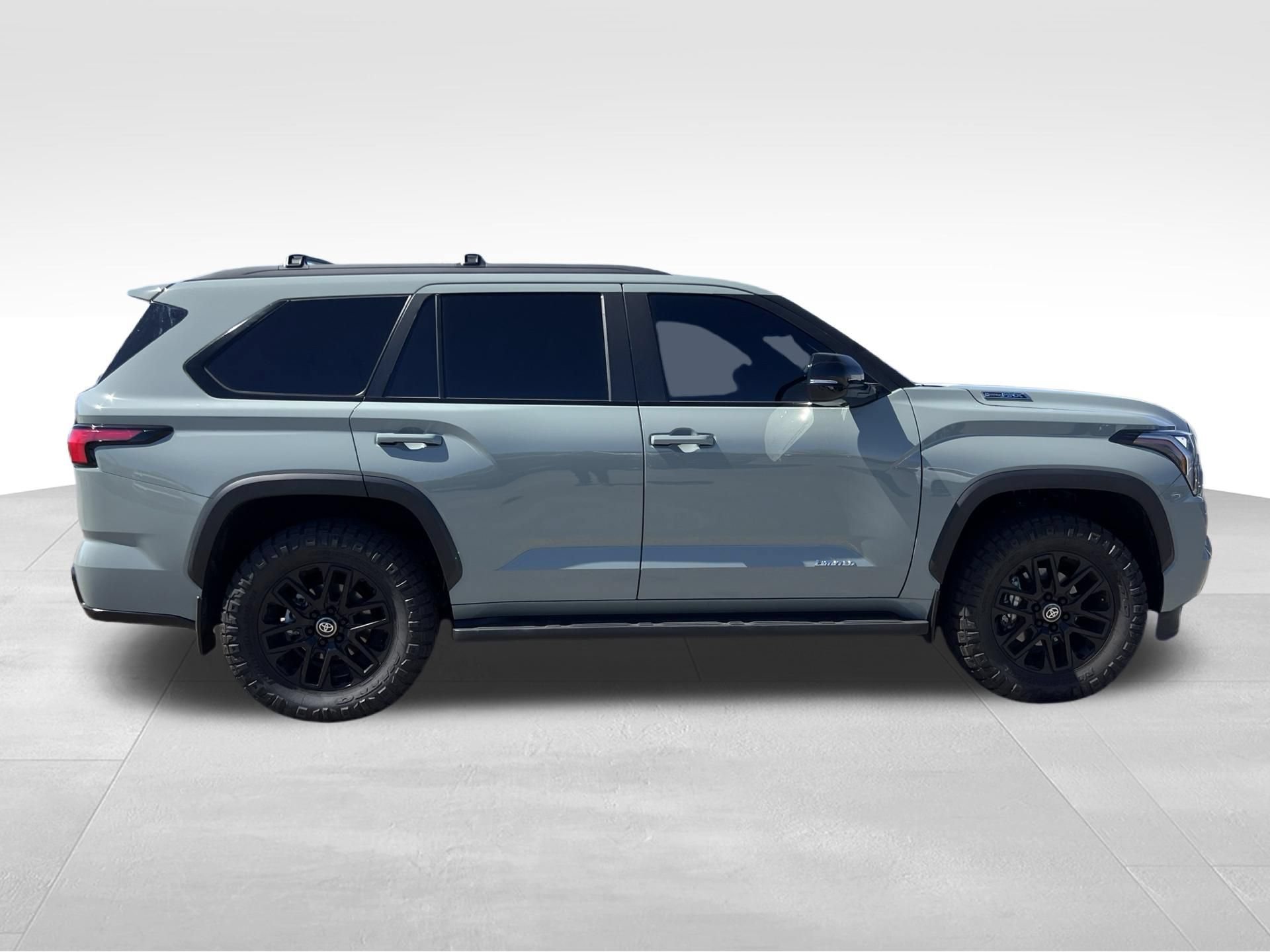 Used 2025 Toyota Sequoia Limited AWD/4WD image 4