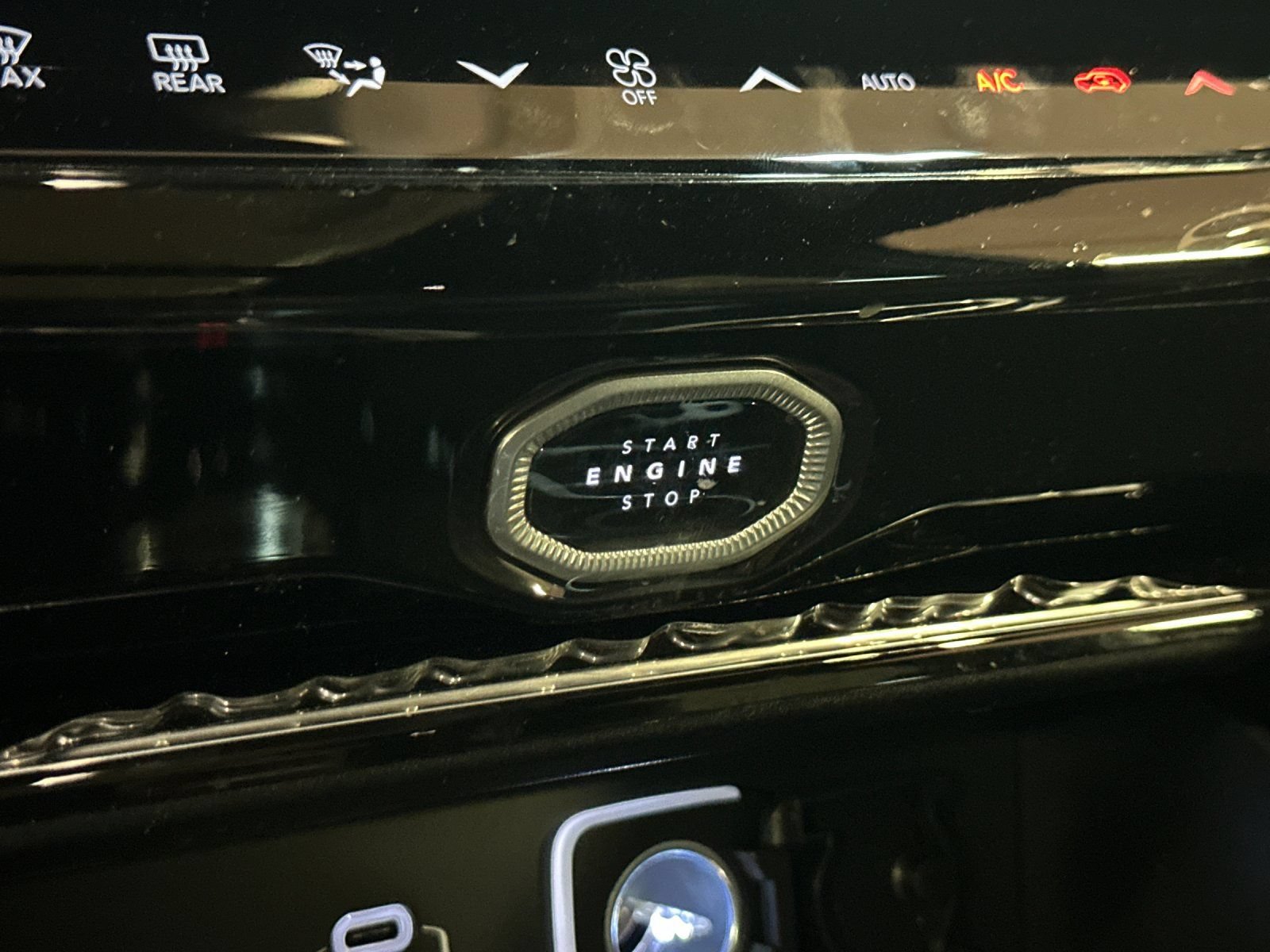 New 2026 Jeep Grand Cherokee Limited AWD/4WD image 22