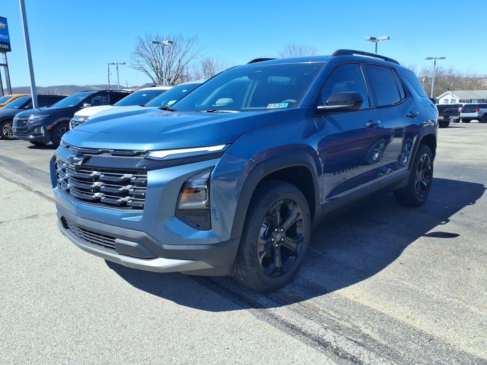 New 2026 Chevrolet Equinox LT w/ Convenience Package II AWD/4WD image 1