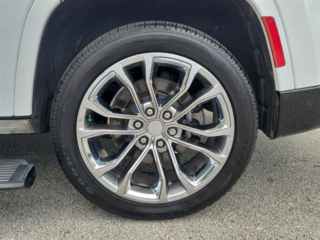 Used 2023 Jeep Grand Wagoneer Series II image 10