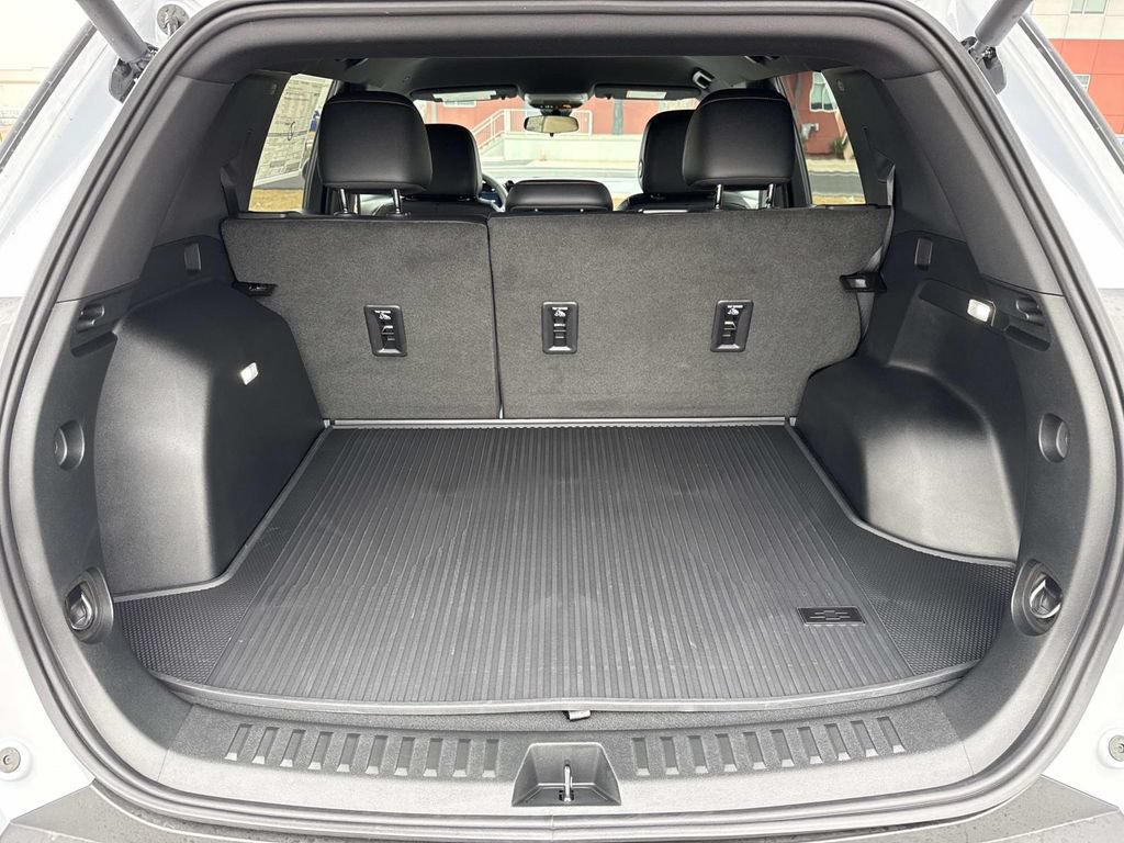 New 2026 Chevrolet Equinox ACTIV w/ Convenience Package III AWD/4WD image 11