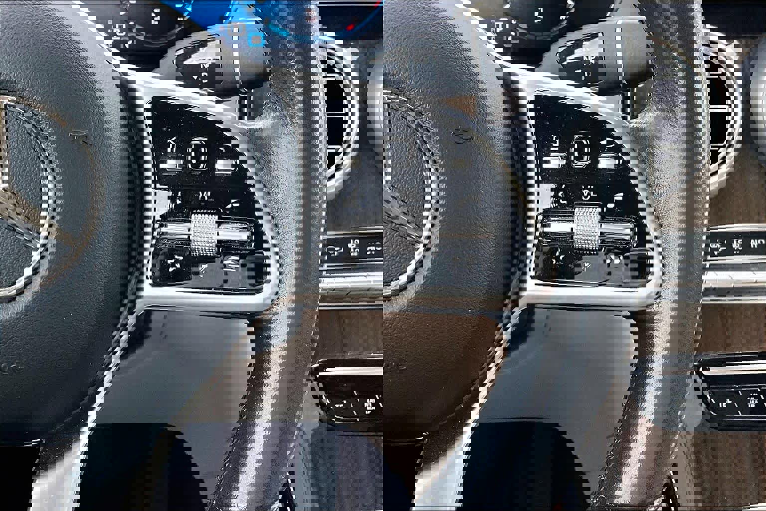 Certified 2021 Mercedes-Benz GLC 300 image 25