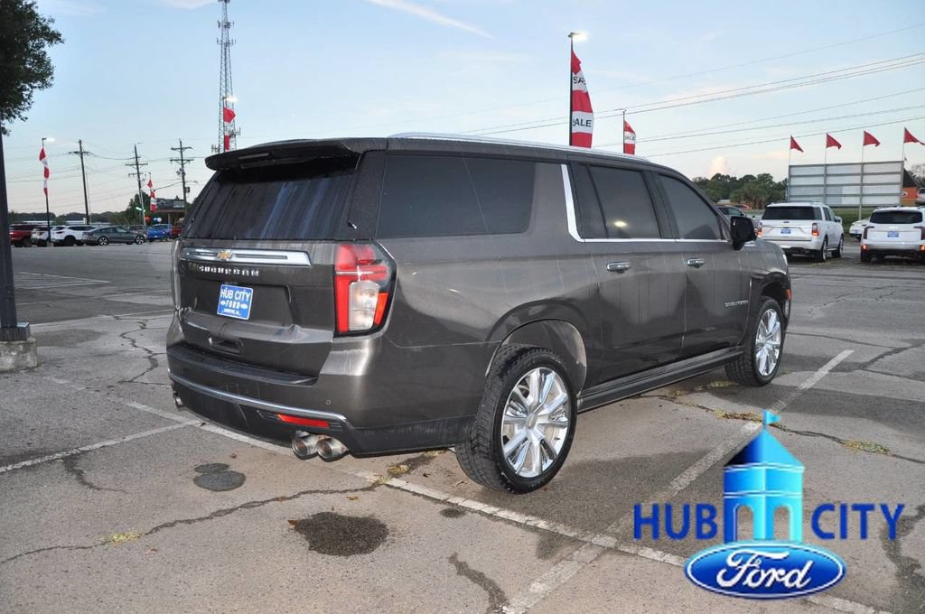 Used 2021 Chevrolet Suburban High Country w/ Premium Package RWD image 5