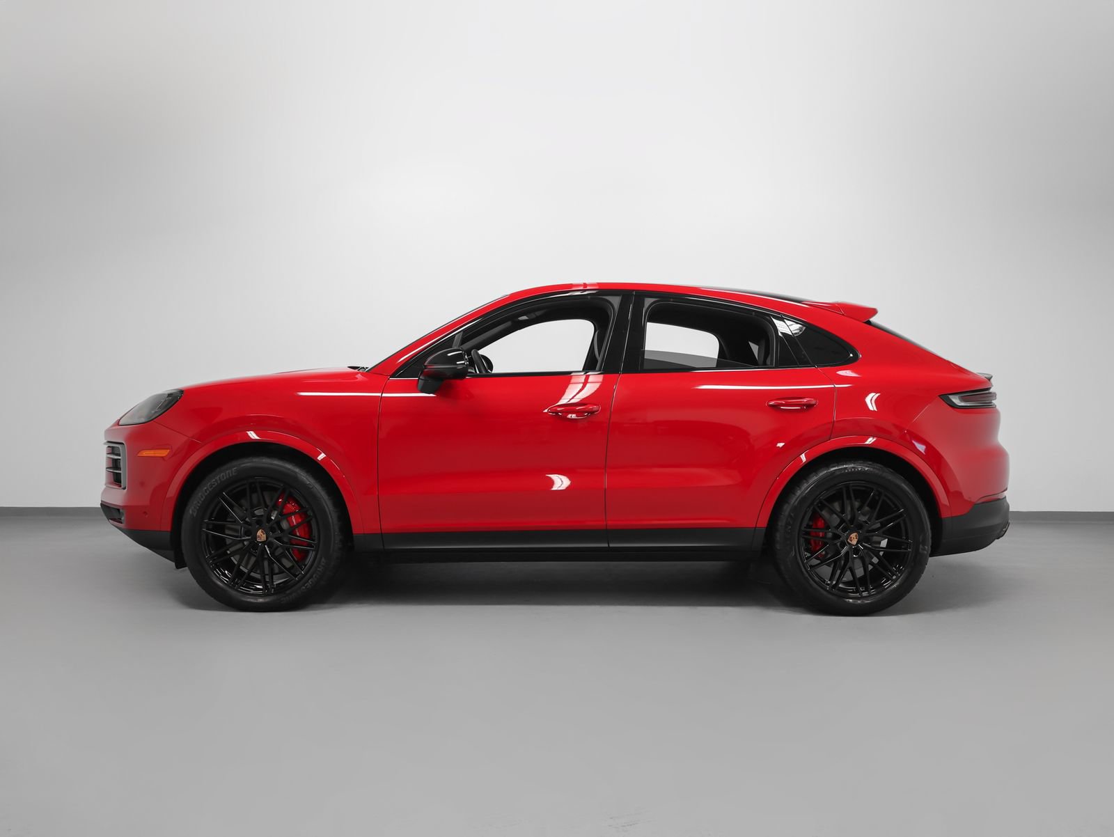 Certified 2026 Porsche Cayenne S AWD/4WD image 2
