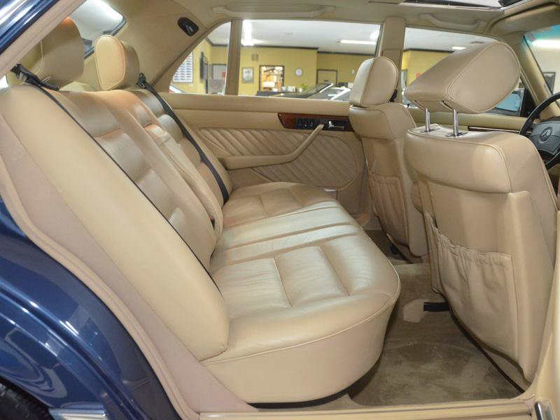 Used 1990 Mercedes-Benz 560 SEL image 29