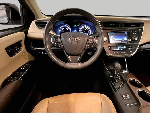 Used 2017 Toyota Avalon XLE Premium w/ All Weather Liner Package FWD image 6