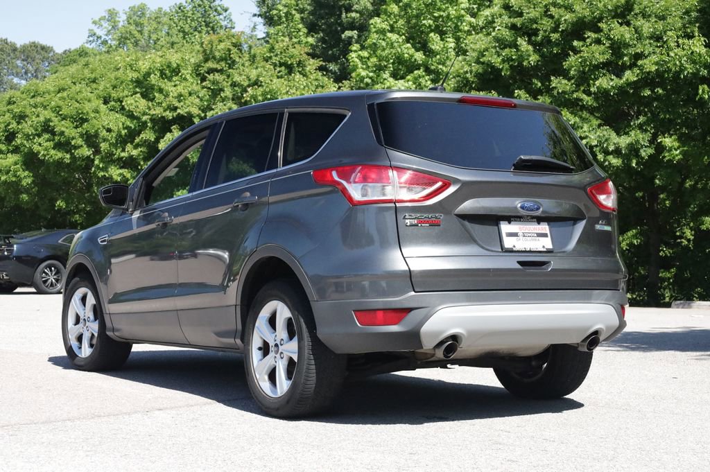 Used 2015 Ford Escape SE image 3