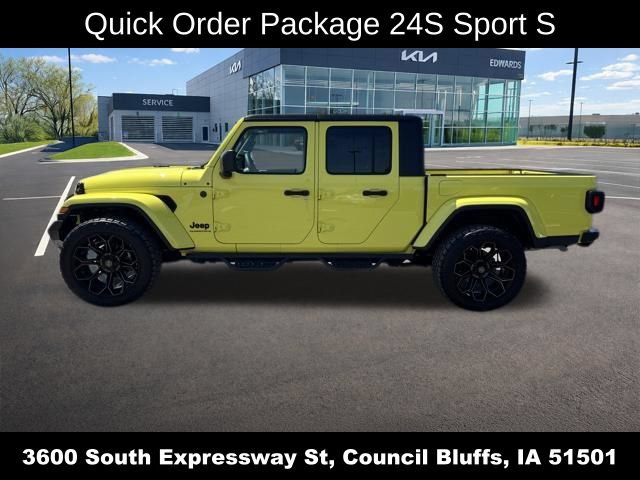 Used 2023 Jeep Gladiator Sport AWD/4WD image 8