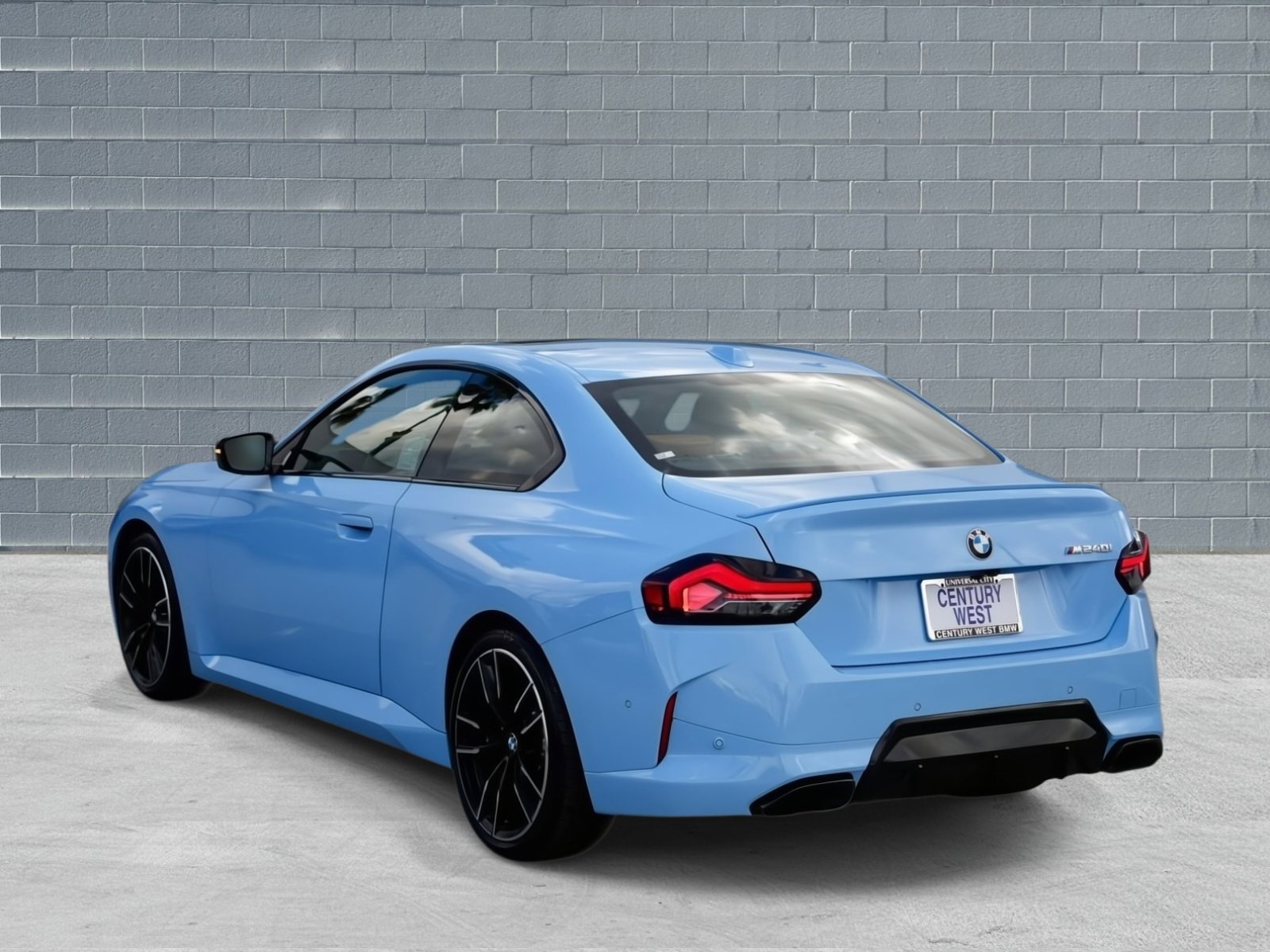 Used 2025 BMW M240i Coupe image 4