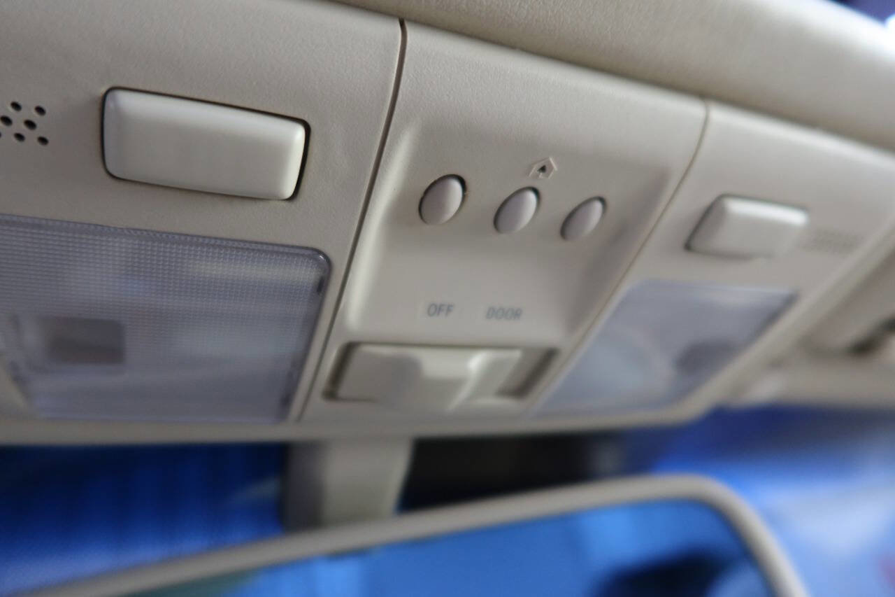 Used 2008 Lexus SC 430 Convertible image 28