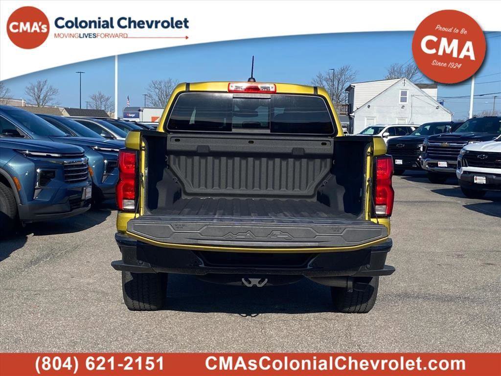 Used 2023 Chevrolet Colorado Z71 w/ Z71 Convenience Package 2 image 5