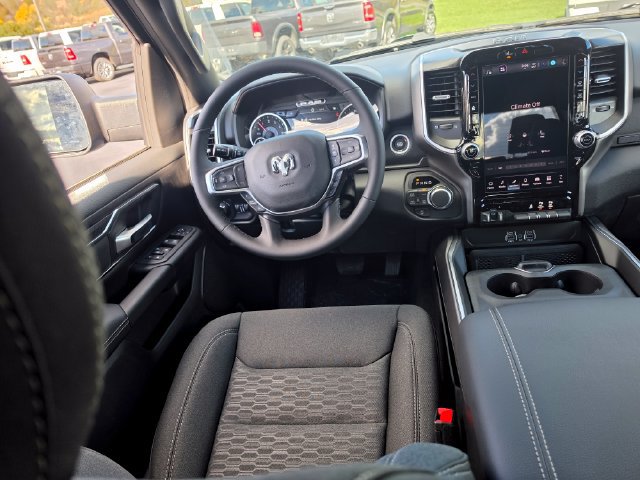 New 2026 RAM 1500 Big Horn AWD/4WD image 15