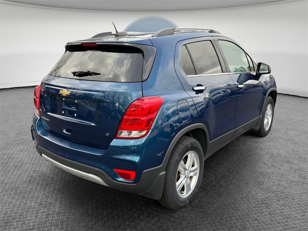 Used 2019 Chevrolet Trax LT w/ LT Convenience Package image 3