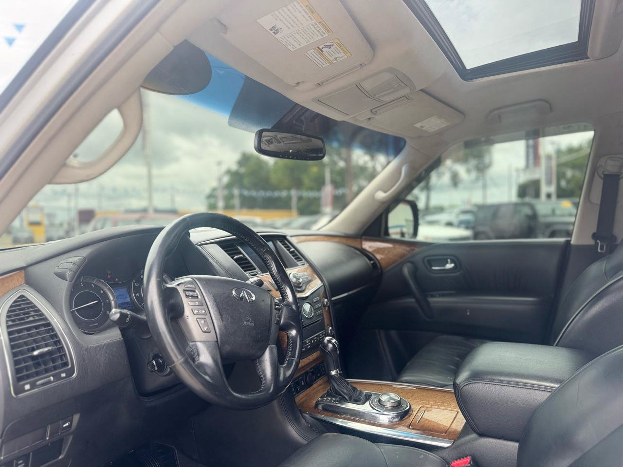 Used 2013 INFINITI QX56 4WD w/ Theater Pkg image 30