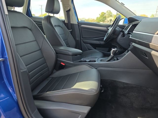 Used 2024 Volkswagen Jetta SE image 15