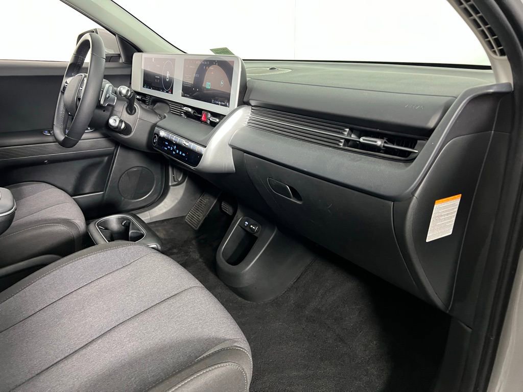 Used 2024 Hyundai Ioniq 5 SE image 29