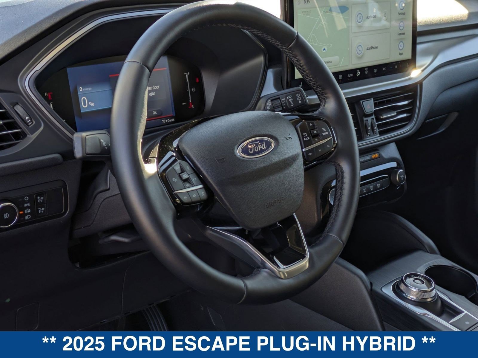 Certified 2025 Ford Escape SE image 22