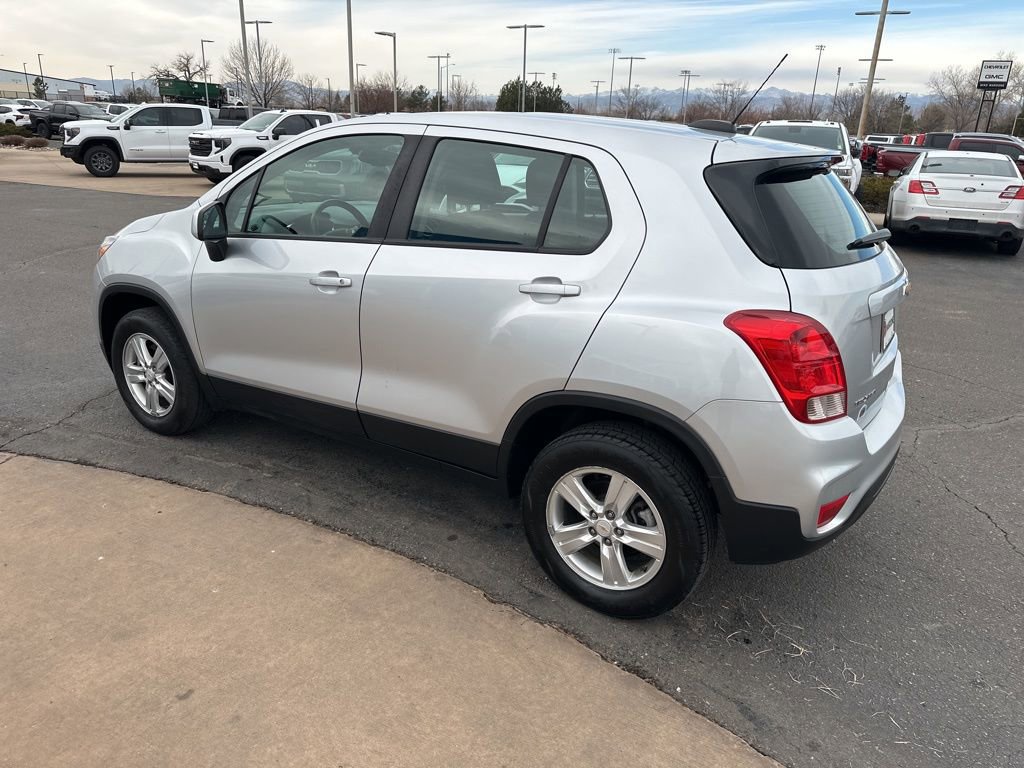 Used 2018 Chevrolet Trax LS image 28