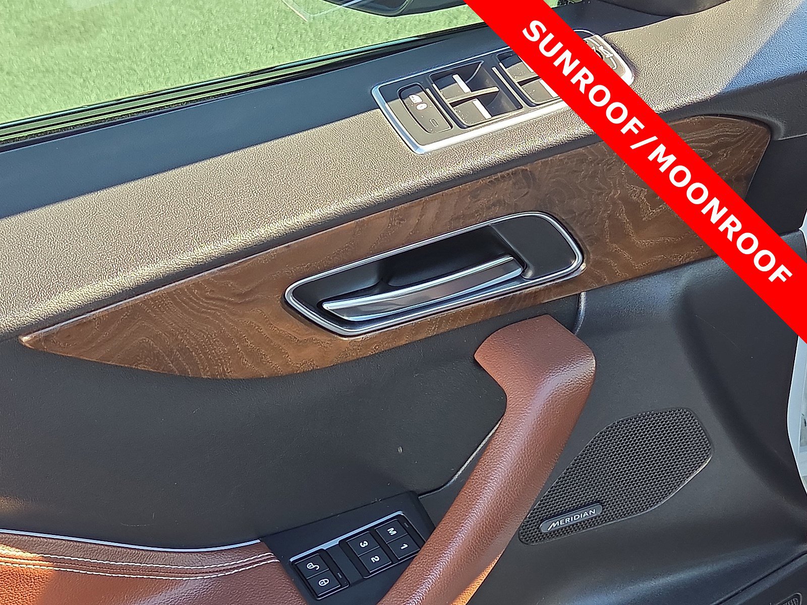 Used 2017 Jaguar F-PACE S image 14