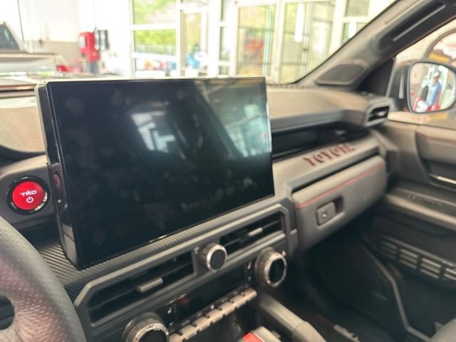 Used 2024 Toyota Tacoma TRD Pro AWD/4WD image 31