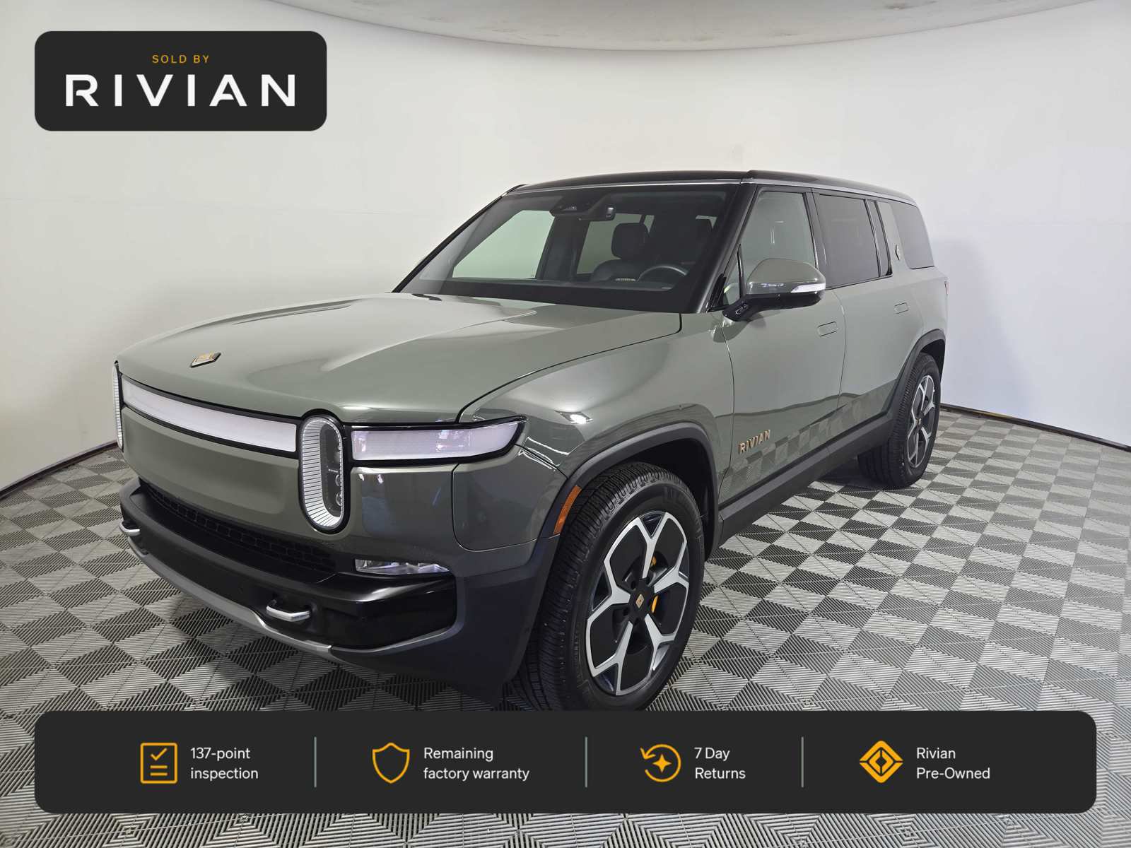 Used 2022 Rivian R1S Launch Edition Quad AWD/4WD image 1
