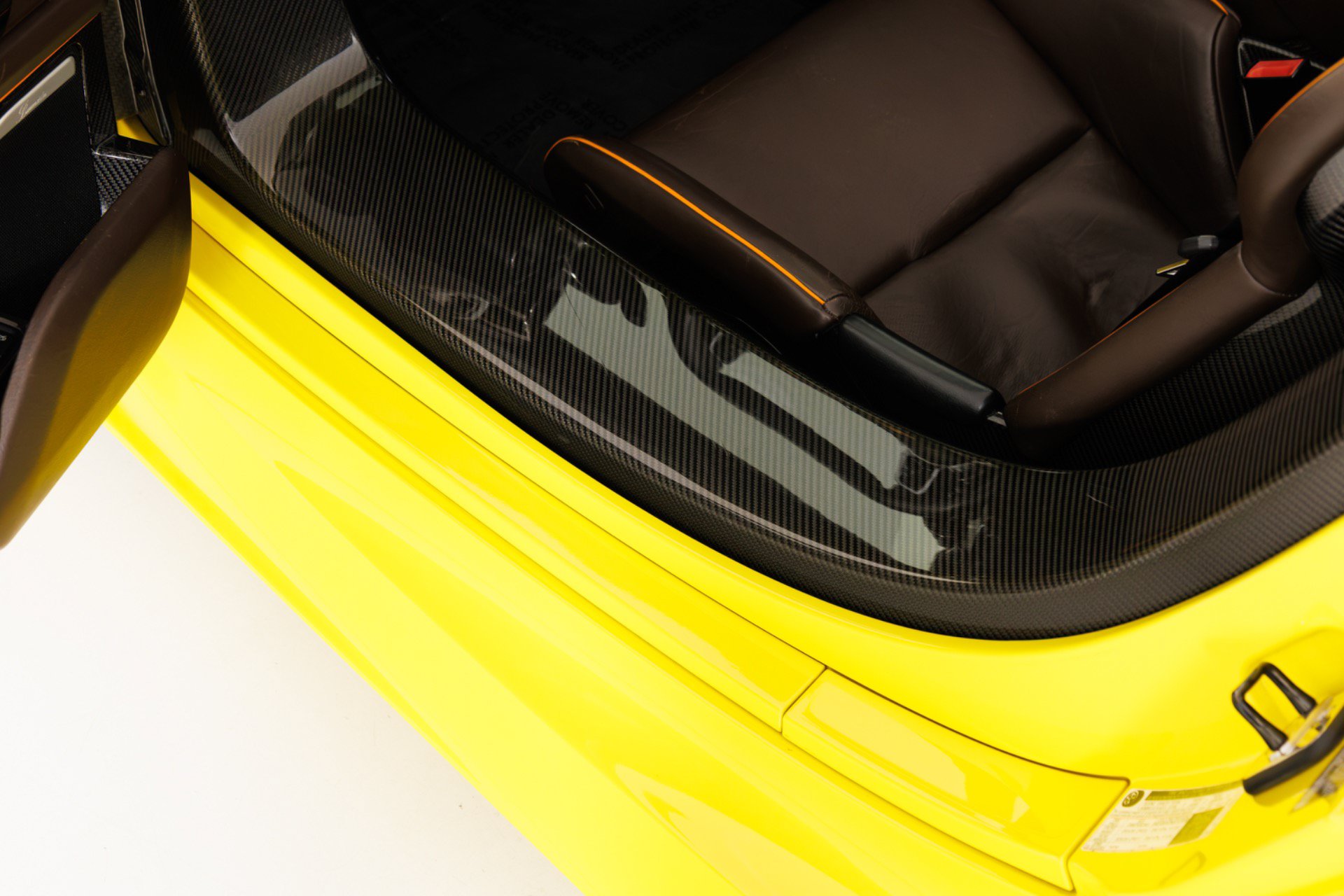 Used 2015 Porsche 918 Spyder AWD/4WD image 29