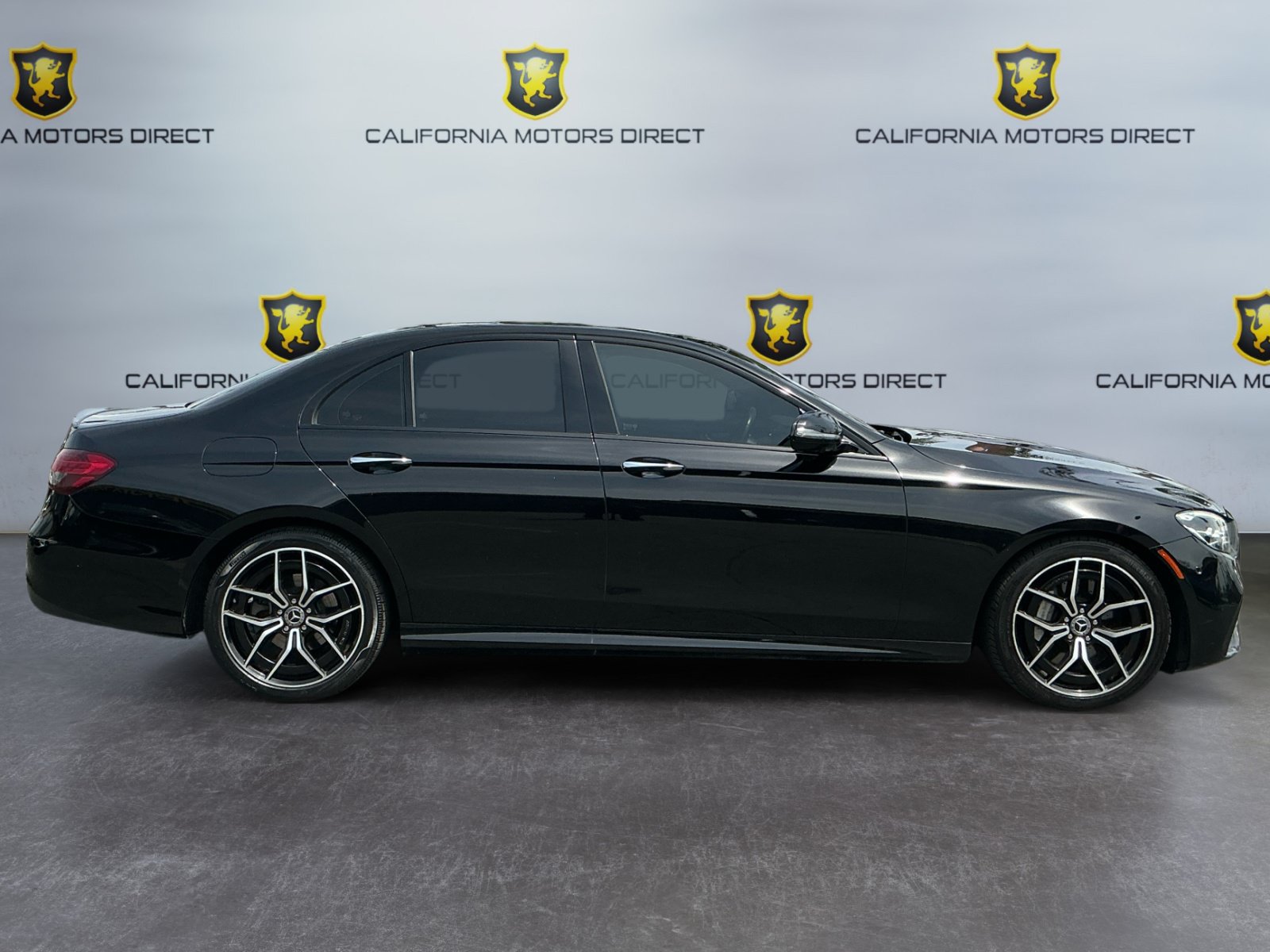 Used 2022 Mercedes-Benz E 350 Sedan w/ AMG Line Exterior image 6