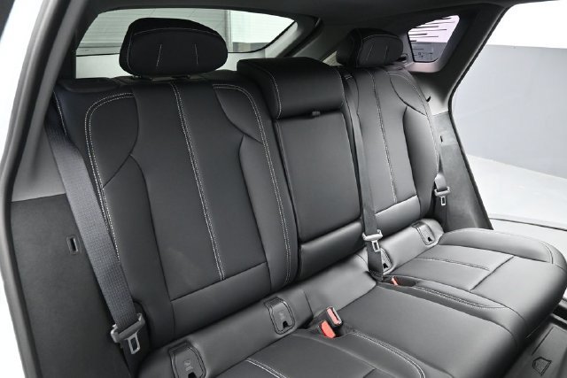 New 2026 Cadillac Optiq Sport 1 w/ LPO, Floor Liner Package AWD/4WD image 17
